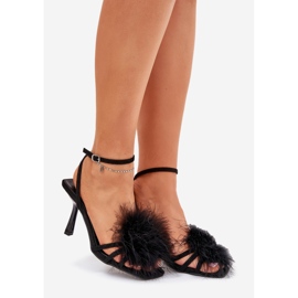 Sandalias de mujeres en un alfiler con plumas negras negro 1 Sandalias de mujeres en un alfiler con plumas negras negro 1