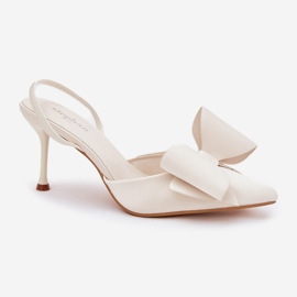 Tacones altos y arco de ecru blanco 4