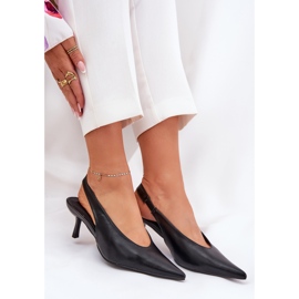 Tacones altos con un talón de cuero ecológico al aire libre negro 5
