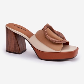 Chanclas para mujeres con hebilla de camello marrón 3