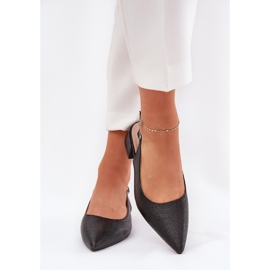 Sandalias trenzadas para mujeres con un delicado tacón negro 3