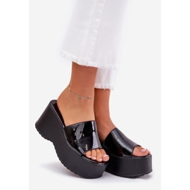 Zapatillas de mujer pintadas en la plataforma y cuñas negras negro 1 Zapatillas de mujer pintadas en la plataforma y cuñas negras negro 1