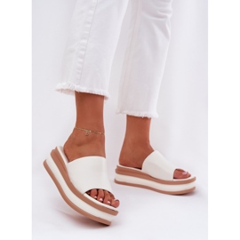 Zapatillas de mujer clásica en la plataforma y cuñas blancas blanco 2