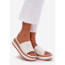 Zapatillas de mujer clásica en la plataforma y cuñas blancas blanco 1