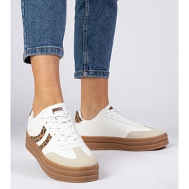 Zapatillas blancas zapatillas para mujeres con accesorio de leopardo blanco 2