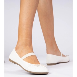 Ballerinas de mujeres blancas con arco blanco 2