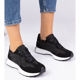 Zapatillas deportivas de mujer negras. negro 1