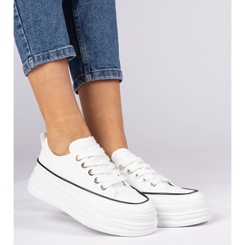 Zapatillas de deporte de mujeres blancas en una suela alta blanco 2