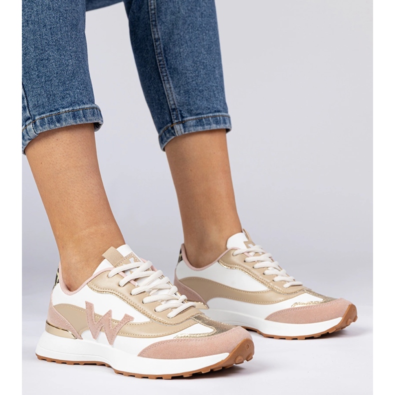 Zapatillas de deporte para mujeres blancas y rosas con accesorio de leopardo blanco 1