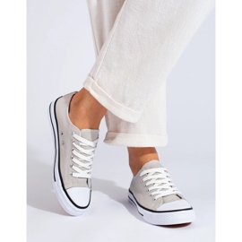 Zapatillas grises 1