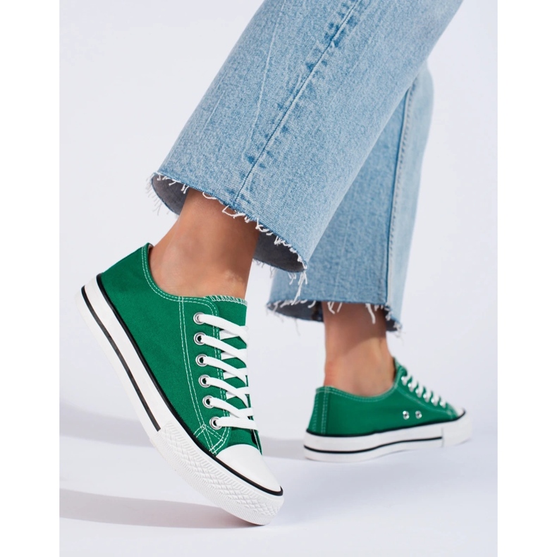 Zapatillas clásicas de mujer verdes. 1