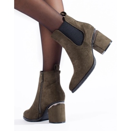 Botines de ante verde oscuro de Vinceza 2