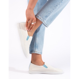 Zapatillas slip-on caladas en blanco y azul 2