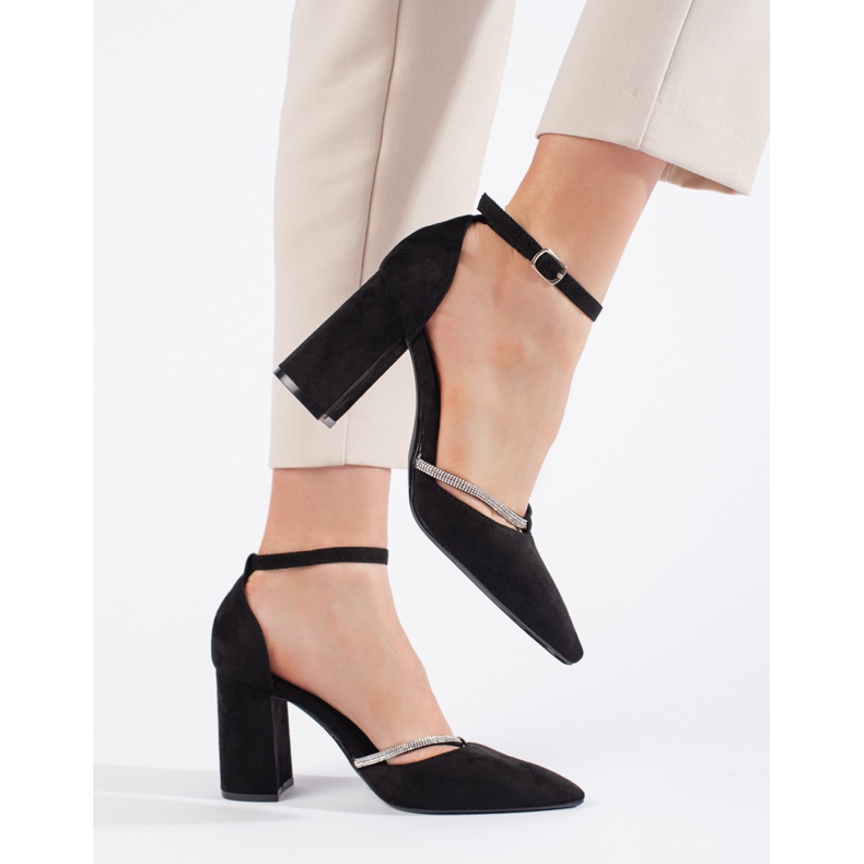 Zapatos de tacón de ante negro 1