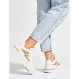 Deportivas plataforma blancas y beige 1