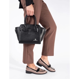Mocasines de mujer charol beige y negro. 2