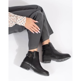 Botines de mujer negros de tacón bajo y hebilla decorativa 2