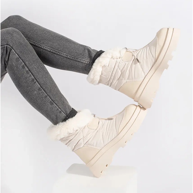 Seastar Botas de nieve de mujer beige con pelo en la plataforma. 2 Seastar Botas de nieve de mujer beige con pelo en la plataforma. 2