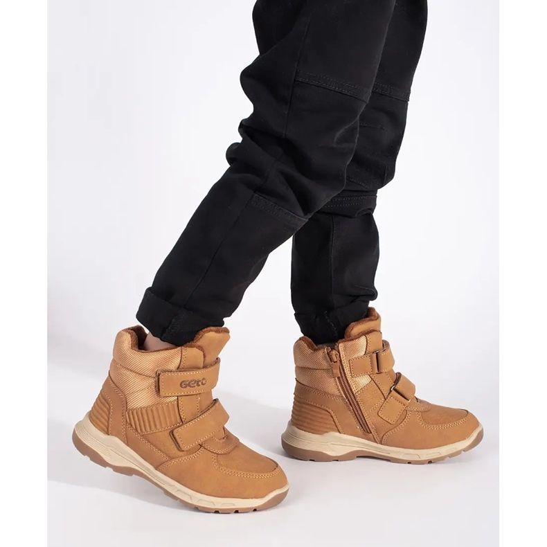 Botines de niño aislantes con velcro. marrón 2 Botines de niño aislantes con velcro. marrón 2