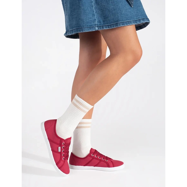 Zapatillas bajas rojas de mujer. rojo 2 Zapatillas bajas rojas de mujer. rojo 2