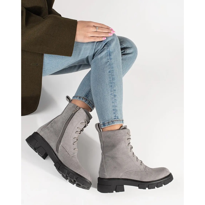 Seastar Trabajadoras de mujeres grises 2