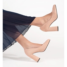 Seastar Bombas de gamuza beige en un poste alto 1 Seastar Bombas de gamuza beige en un poste alto 1