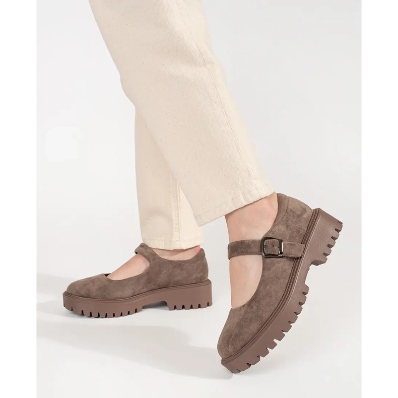 Goodin Zapatos beige en la plataforma de gamuza 1