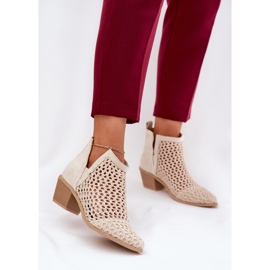 Tacones altos de las mujeres con recortes y trenzas beige brillantes 2
