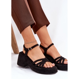 Sandalias en la plataforma y cuñas con Eco Suede Black negro 8