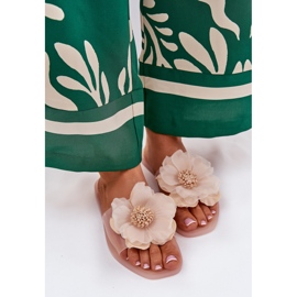 Chanclas de mujeres planas transparentes con flor desnuda artificial beige 5