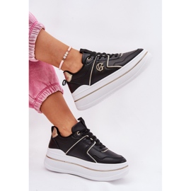 Zapatos deportivos femeninos en la plataforma negro 8