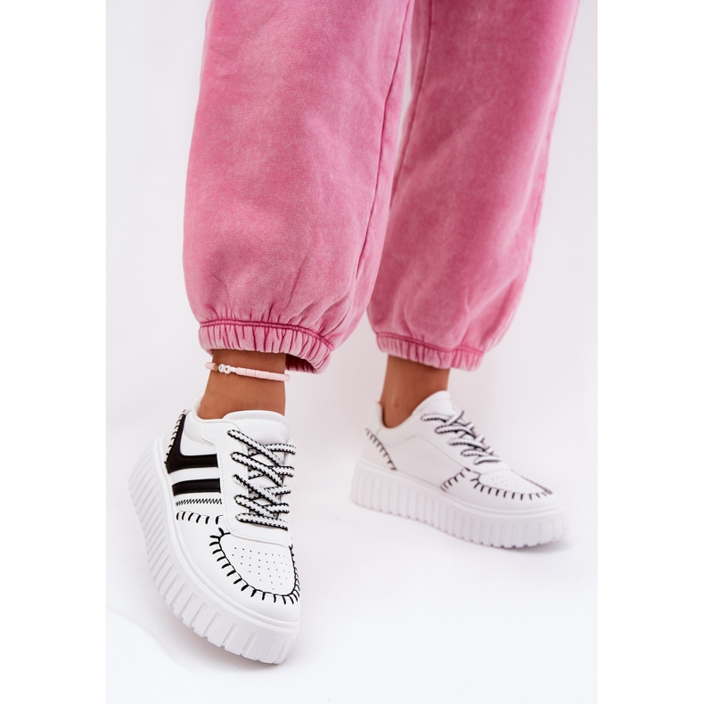 Zapatillas de deporte para mujeres en la plataforma blanca y blanca blanco 2