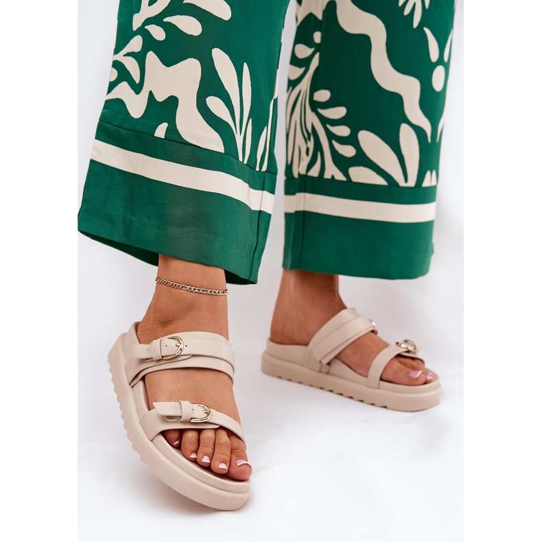 Flip Flip Flip Flip en la plataforma con Beige de Golden Heblas 2