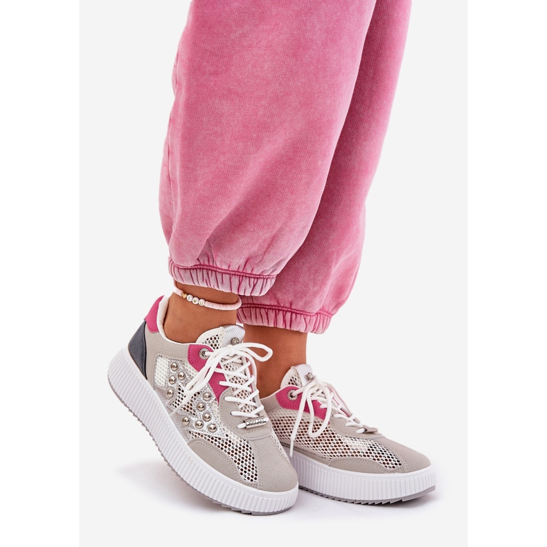 Zapatos deportivos femeninos con tachuelas de malla y gris 1