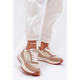 Zapatos deportivos femeninos con una malla en la plataforma de color caqui beige 2