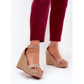 Sandalias para mujeres para cuña con trenza de color caqui beige 2