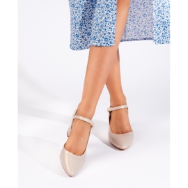 Elegantes zapatos de tacón beige para mujer de Sergio Leone 2