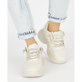 Zapatillas beige mujer 1