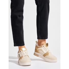 Deportivas de mujer beige con cuña oculta. 1