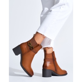 Botines de mujer camel con tacón alto marrón 1