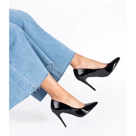 Stilettos de mujer charol negro 1