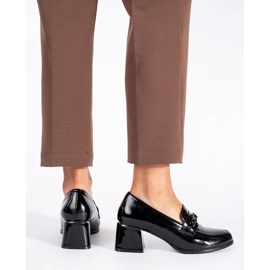 Zapatos negros de tacón para mujer. 3