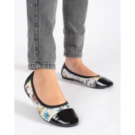 Goodin Bailarinas con estampado floral y puntera de charol. negro 1