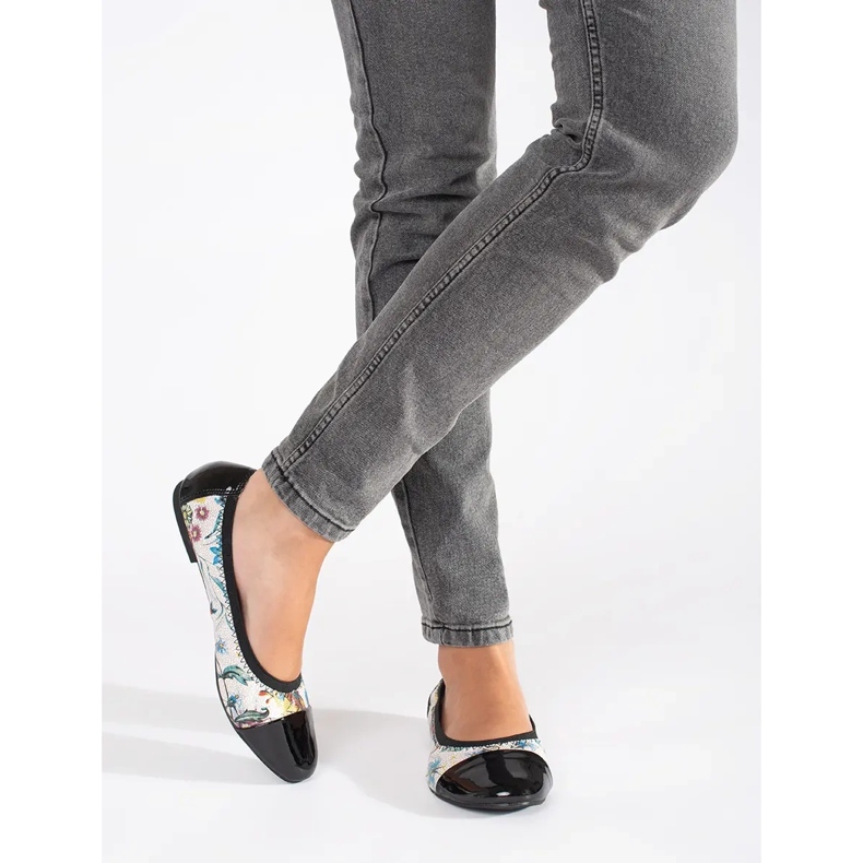 Goodin Bailarinas con estampado floral y puntera de charol. negro 2