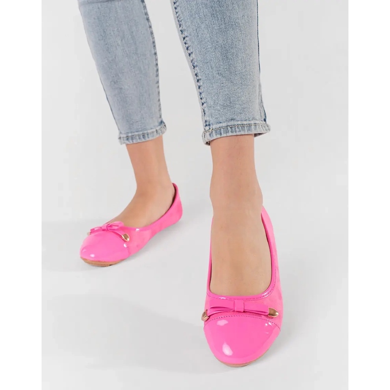 Ballerinas de mujer rosa plana con arco y nariz barnizada 2