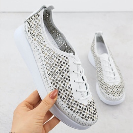 Zapatos de cuero para mujeres abiertos en la plataforma blanca T.Sokolski 0714 blanco 1