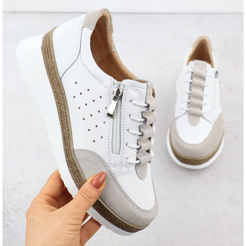 Zapatos de cuero para mujeres para cuñas blancas T.Sokolski W25-202 blanco 1