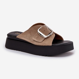 Flip fallas de gamuza para mujeres con una hebilla en la plataforma Zazoo 3019 beige 4