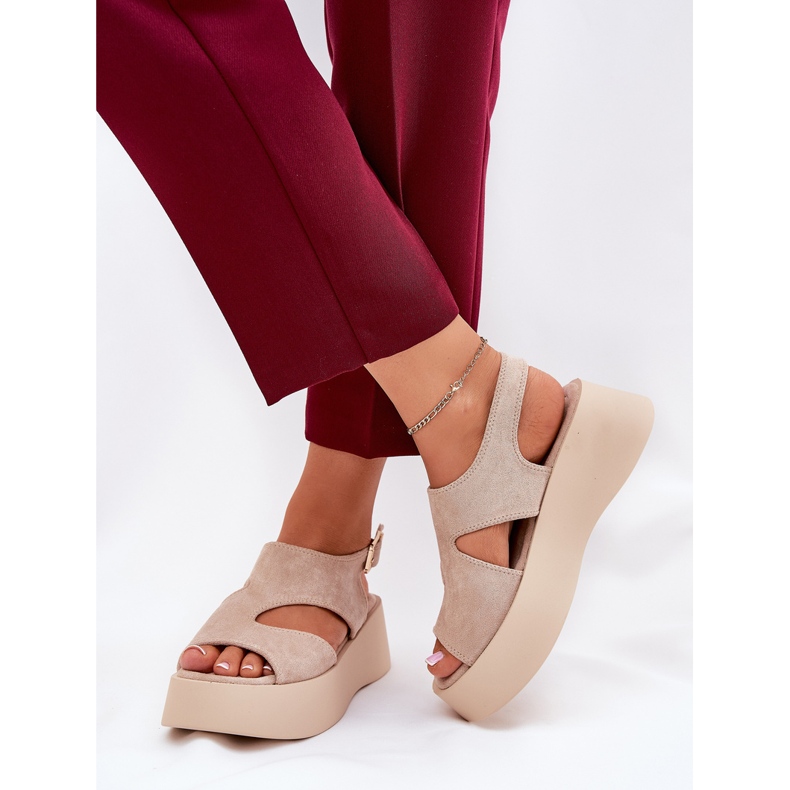Sandalias de mujeres en la plataforma Eco Suede beige 2