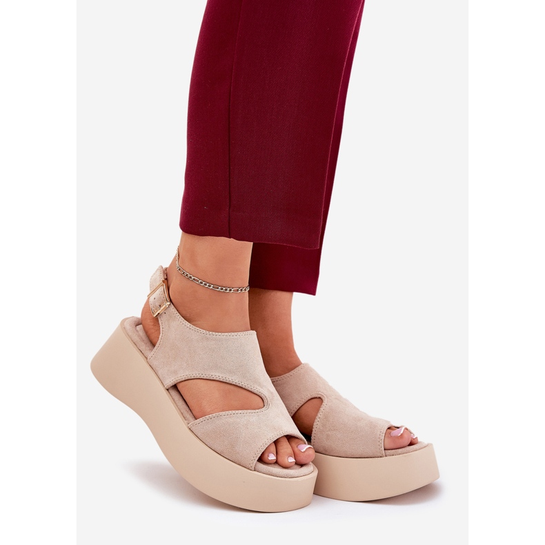 Sandalias de mujeres en la plataforma Eco Suede beige 1